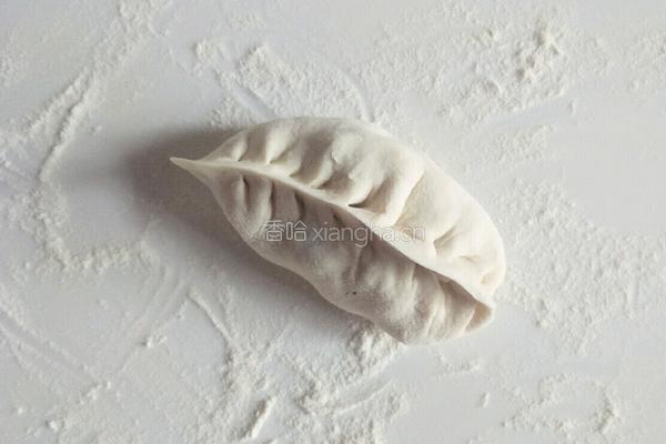 经典猪肉白菜包的做法图解12