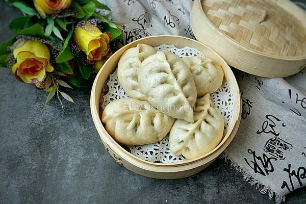 经典猪肉白菜包的做法图解14