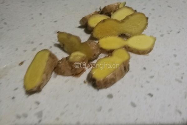 土豆烧仔鹅的做法图解2