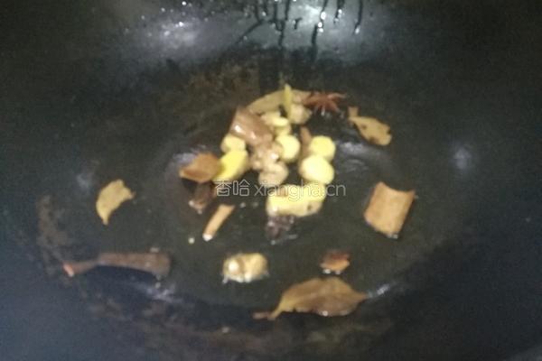 土豆烧仔鹅的做法图解3