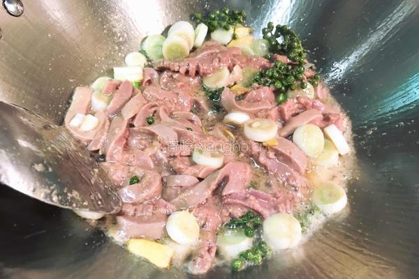 藤椒爆腰花的做法图解11