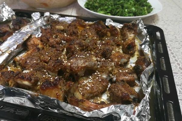 秘制烤排骨