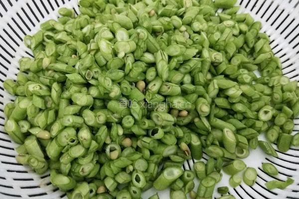 肉沫豆角的做法图解2
