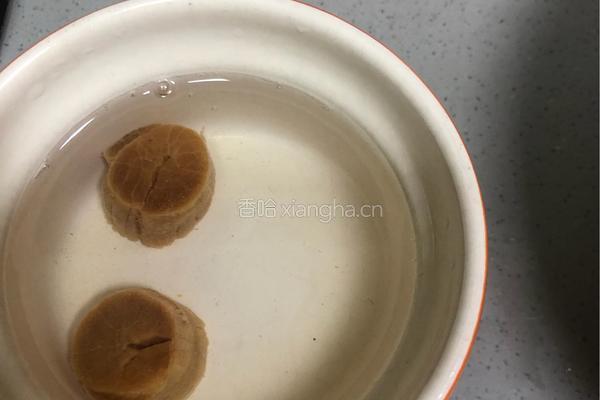 瑶柱冬瓜排骨汤的做法图解1