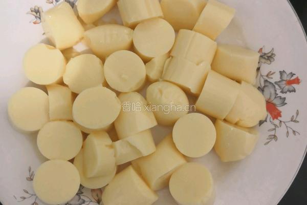 （鸡蛋豆腐版）翡翠白玉汤的做法图解1