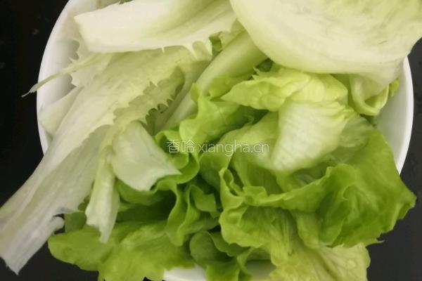 （鸡蛋豆腐版）翡翠白玉汤的做法图解2