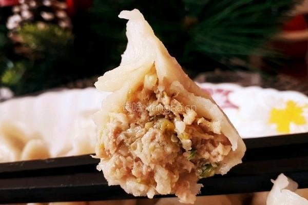 酸菜饺子的做法图解7