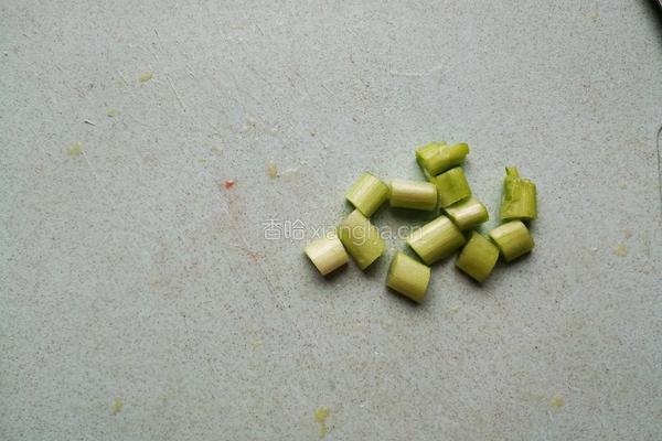 菠萝炒鸡丁的做法图解7