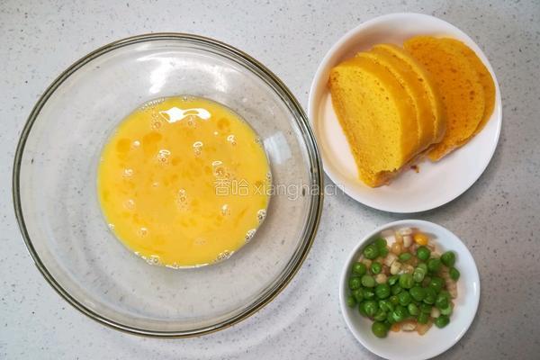 假装是块披萨的馒头蛋饼 宝宝辅食营养食谱菜谱 的做法图解3