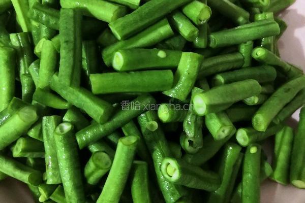 豆角炒肉的做法图解2