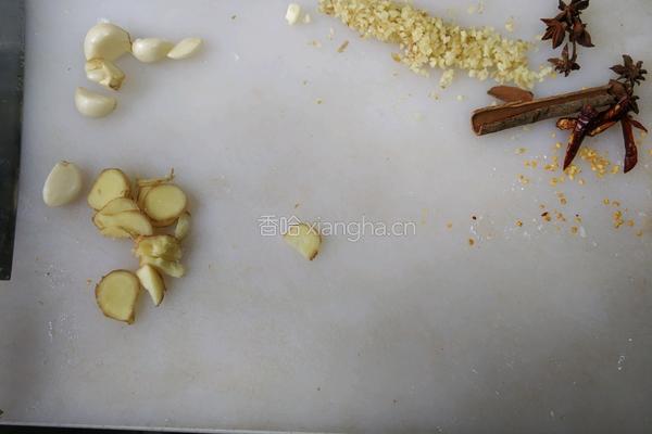 香辣凤爪的做法图解1