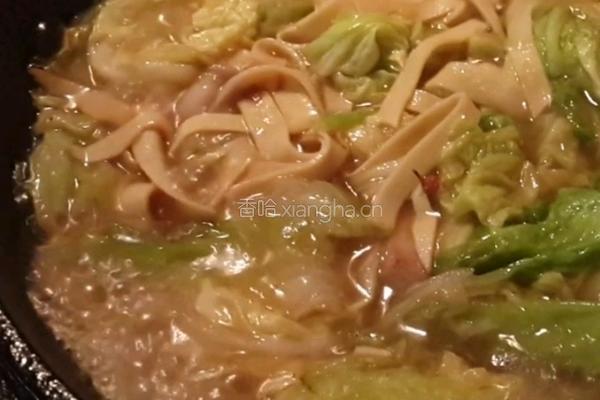 五花肉白菜干豆腐煲的做法图解6