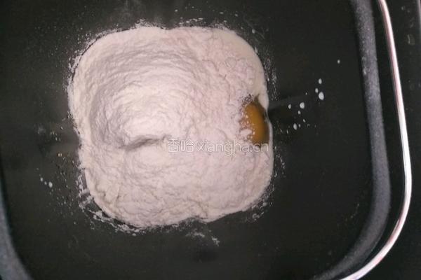 蜂蜜红枣吐司面包（面包机）的做法图解5