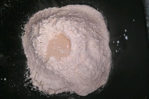 蜂蜜红枣吐司面包（面包机）的做法图解8