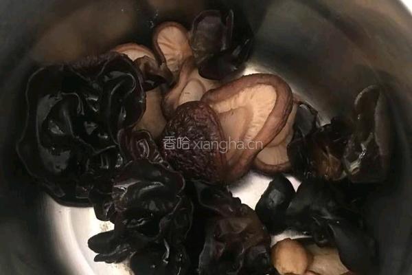 迷你生煎包的做法图解1