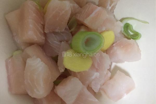 番茄龙利鱼汤的做法图解2