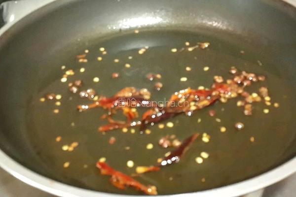 芹香椒油土豆丝的做法图解6