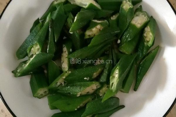 秋葵腰果的做法图解3