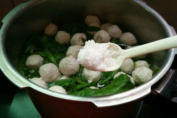 青菜丸子汤的做法图解5