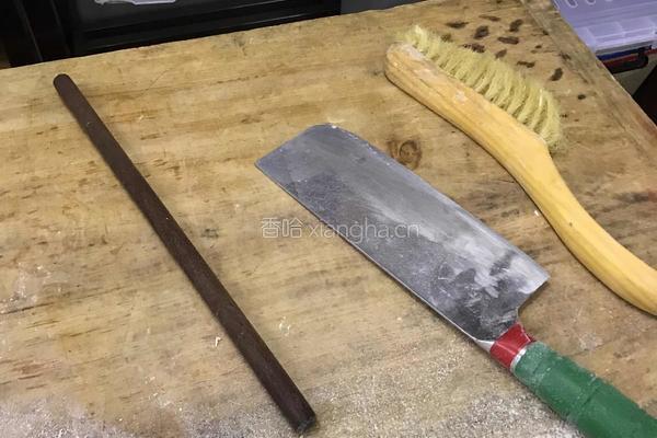 葱油饼的做法图解2