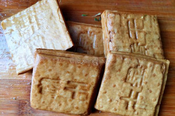 香椿炒豆干的做法图解6