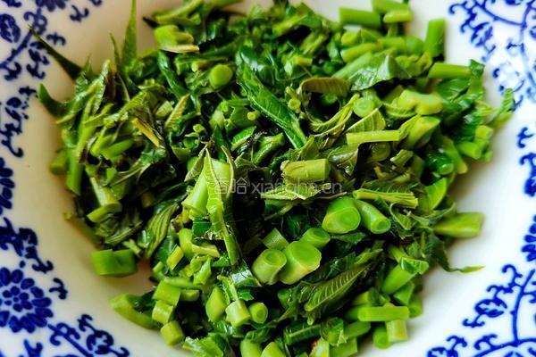 香椿炒鸡蛋的做法图解5