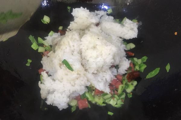 蛋炒饭的做法图解11