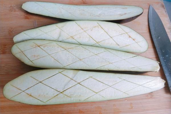家庭版蒜香烤茄子的做法图解3
