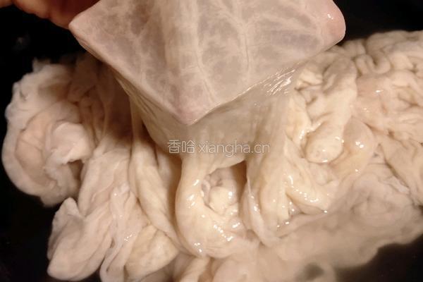 卤肥肠的做法图解4