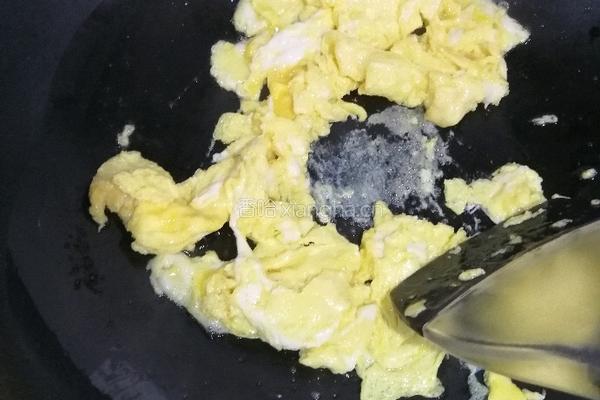 芦笋蕃茄炒蛋的做法图解8