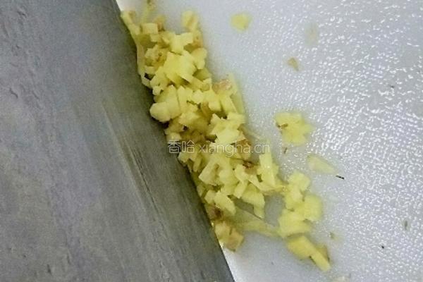 豆瓣鲫鱼的做法图解2