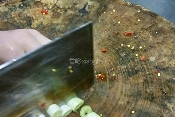 豆瓣鲫鱼的做法图解3