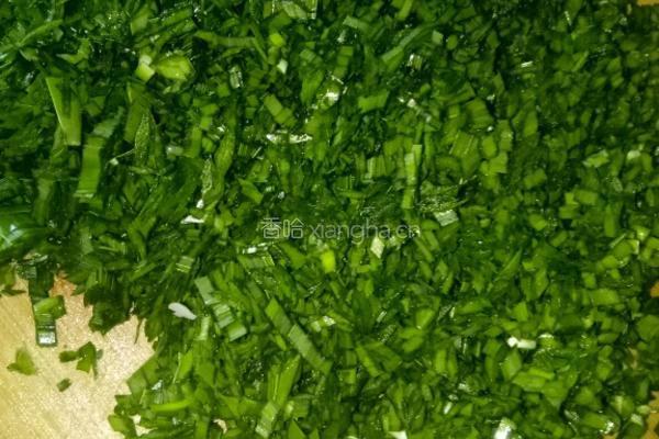 韭菜猪肉馅饺子的做法图解4