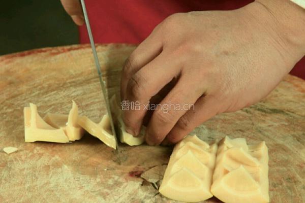 黄焖鸡块的做法图解2