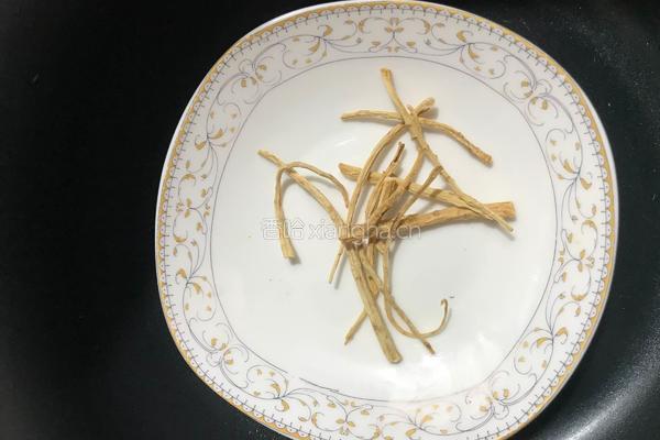 当归党参乌鸡汤的做法图解2
