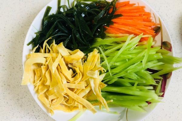 凉拌四丝的做法图解1