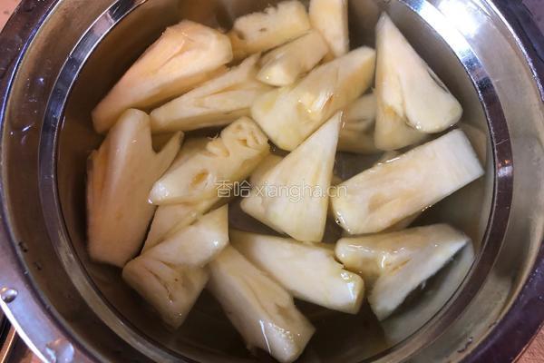 菠萝咕咾豆腐的做法图解1