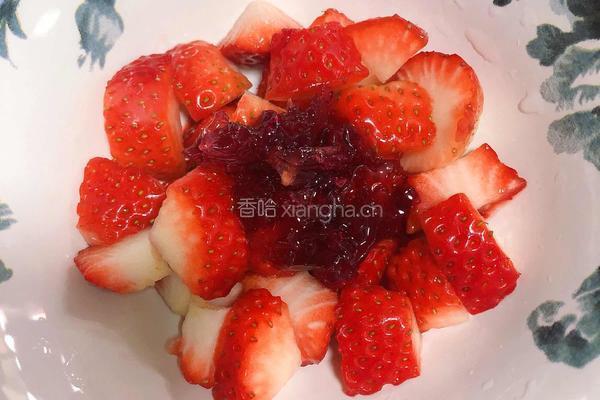  草莓玫瑰花蜜银耳羹的做法图解14