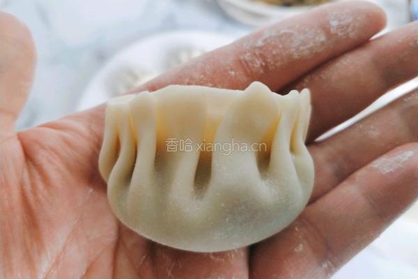 芹菜猪肉馅饺子的做法图解15