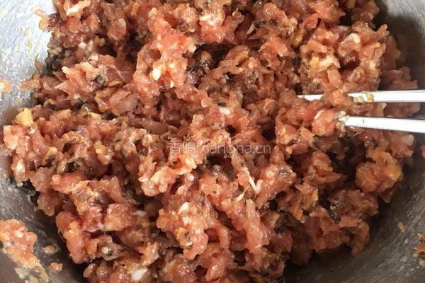 菠菜面猪肉大葱饺子的做法图解3