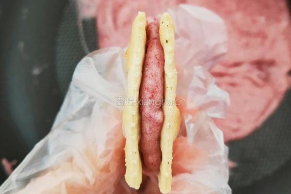 草莓牛轧饼干的做法图解10