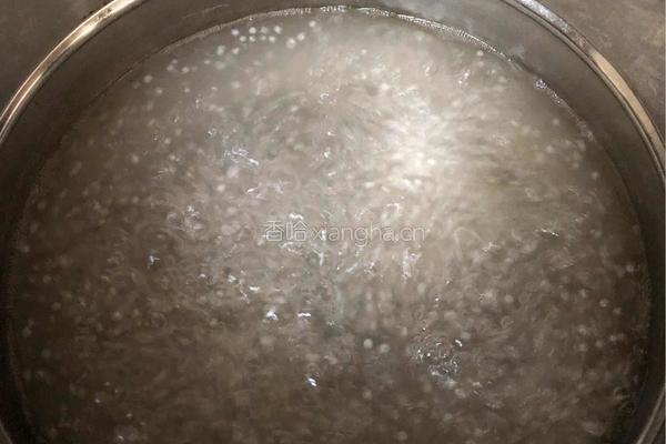 芒果椰汁西米露的做法图解1