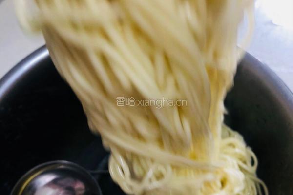 自制消暑神器酸辣凉面的做法图解7