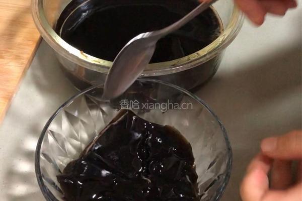 蜂蜜水果龟苓膏的做法图解8