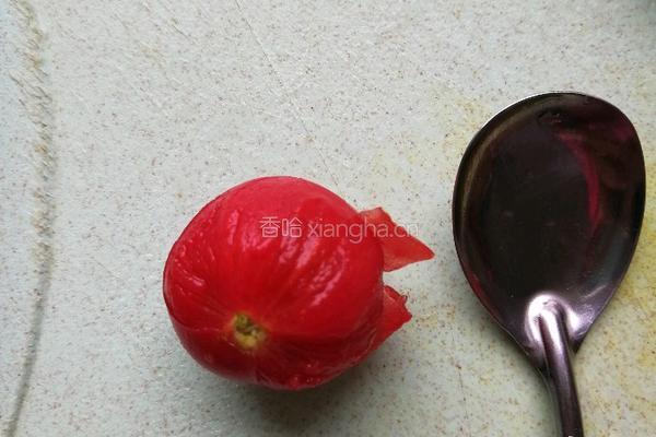 圣女果炒年糕的做法图解3