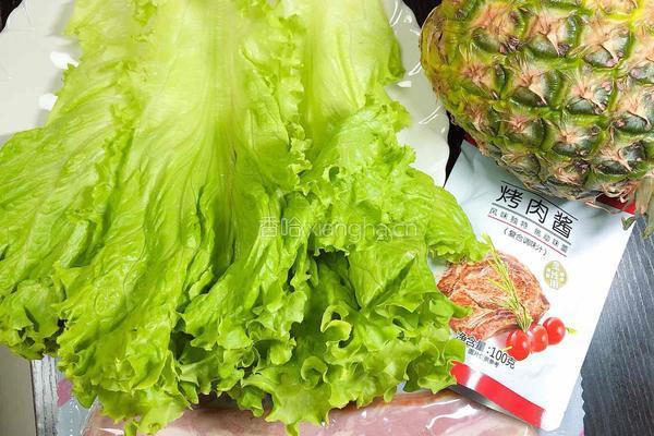 韩式生菜卷培根鲜果的做法图解1