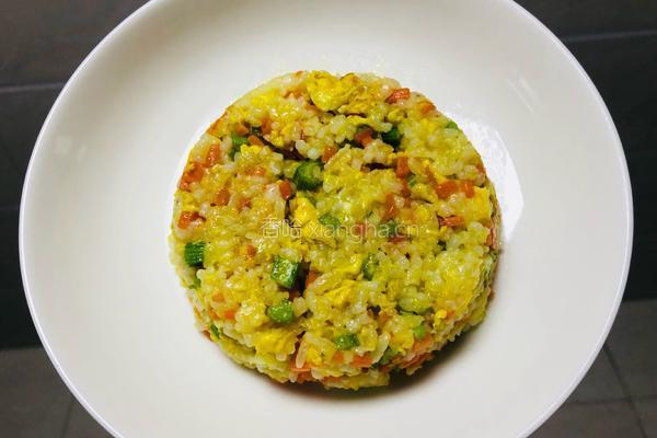 鸡蛋炒饭的做法图解3