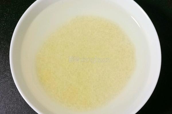 小米山药苹果粥 (宝宝辅食）的做法图解1