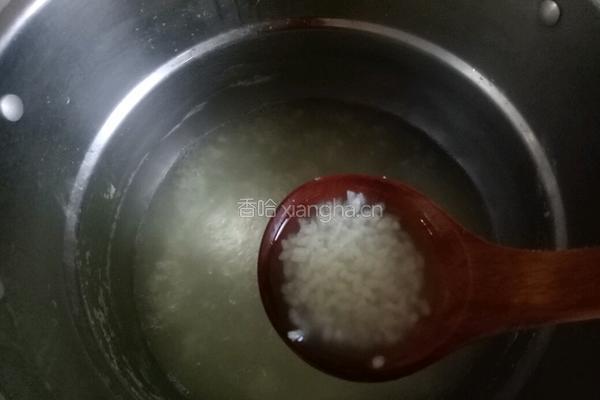 牛奶苹果燕麦粥的做法图解3