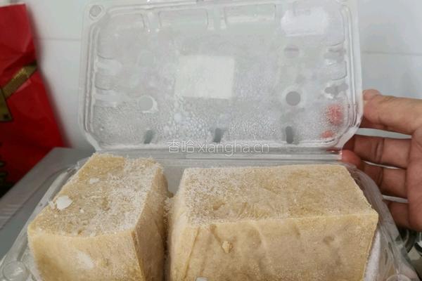 家常冻豆腐块儿的做法图解1